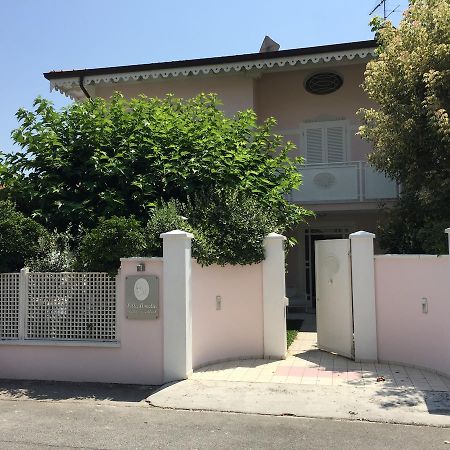 Villa Amelia Rooms Marina di Pietrasanta Eksteriør bilde