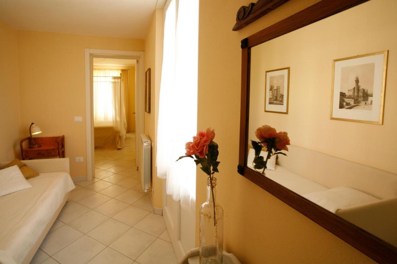 Villa Amelia Rooms Marina di Pietrasanta Eksteriør bilde